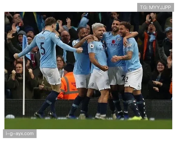 德布劳内与哈维中场能力对比：组织方式与比赛影响力差异分析