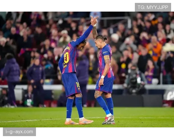 拉菲尼亚 vs 亚马尔：右边锋位置竞争与战术适配差异